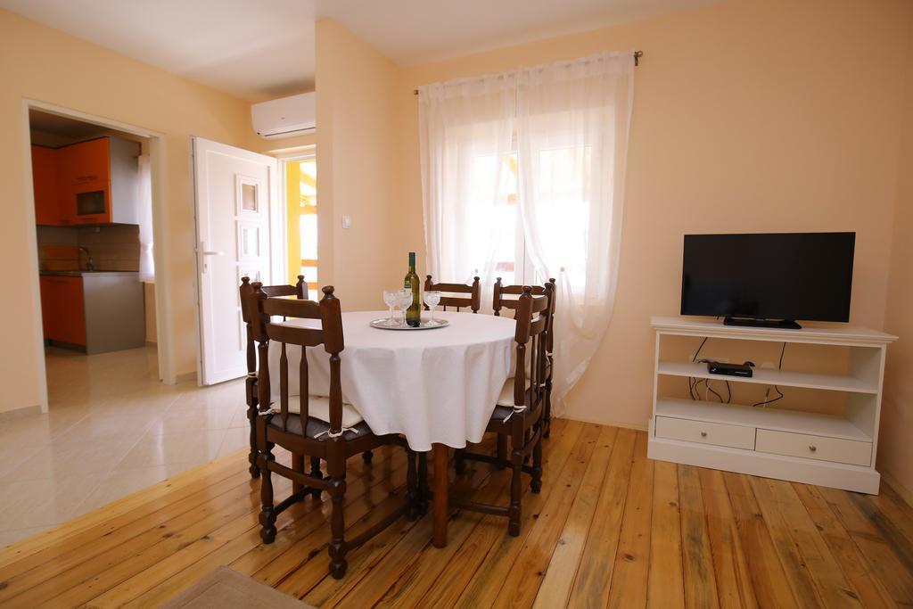 Apartment Marta Ражанац Екстер'єр фото